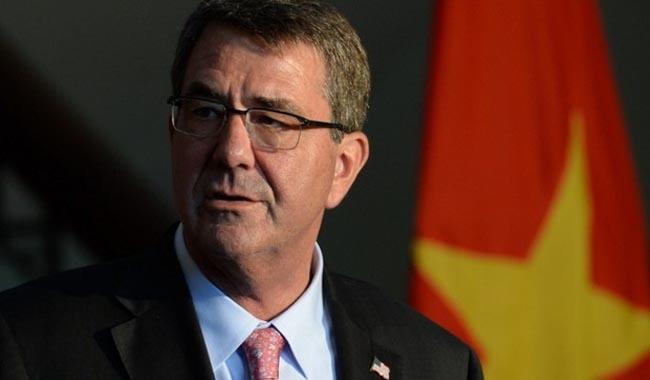 U.S. defence secretary visits India on mission to draw militaries closer