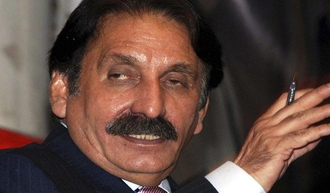 Iftikhar Chaudhry approaches ECP for PM’s assets details  