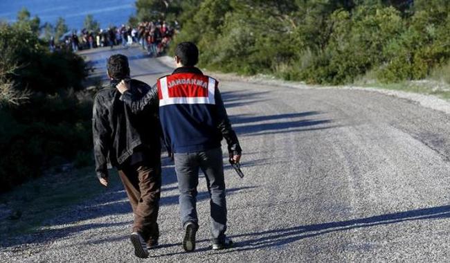 People smugglers made $5 billion from Europe migration last year: agencies