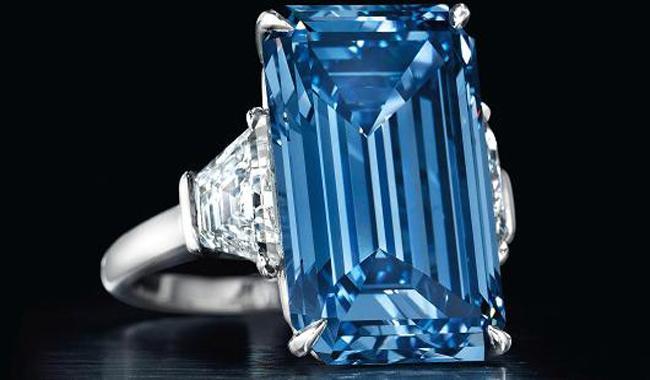 Blue diamond sold for $25 million in New York