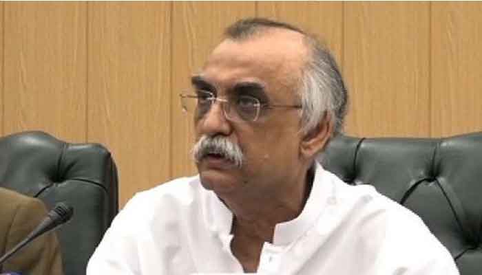  All is not well in FBR: Shabbar Zaidi to decide today on going on leave