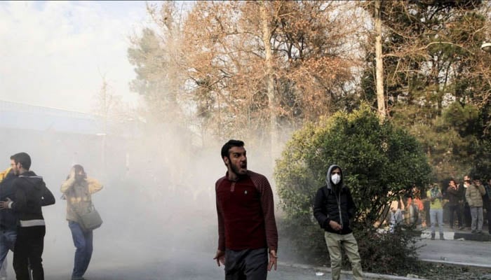 Protester opens fire on police in Iran, kills 1 injures 3