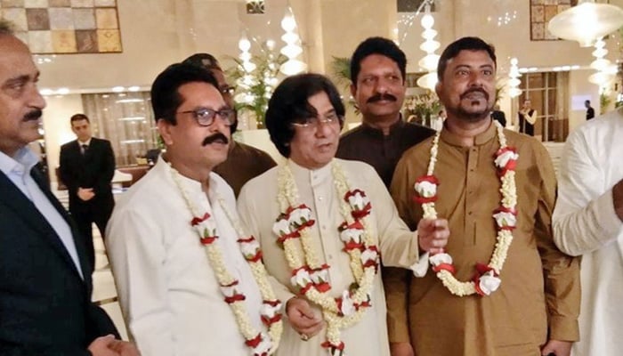 MQM leader Rauf Siddiqui ties knot in Holy Kaaba