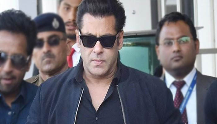 Salman Khan jailed because he&s minority, says Pakistan Foreign Minister Khawaja Asif