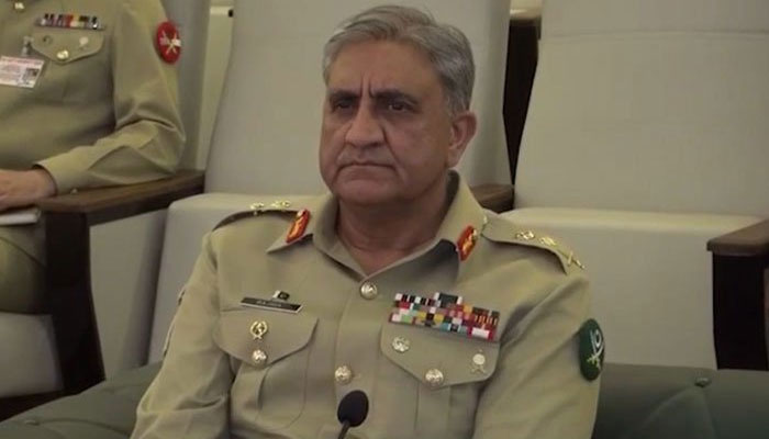 Army Chief lauds Sindh Rangers, other LEAs for restoring peace in Karachi