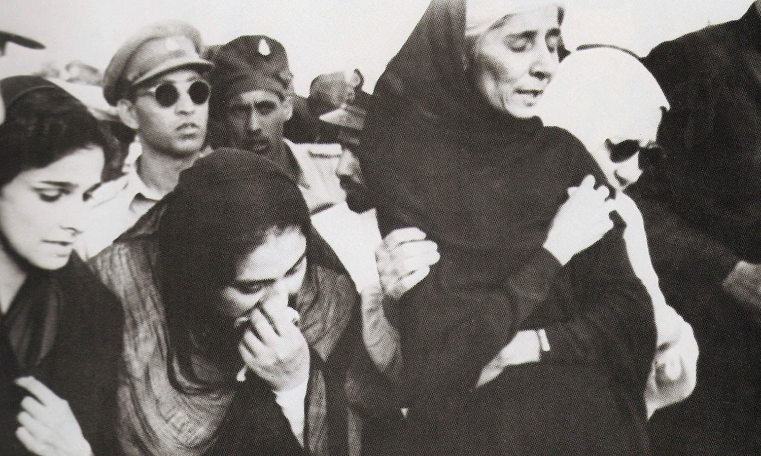Dina Wadia (extreme left) during her first visit to Pakistan in 1948