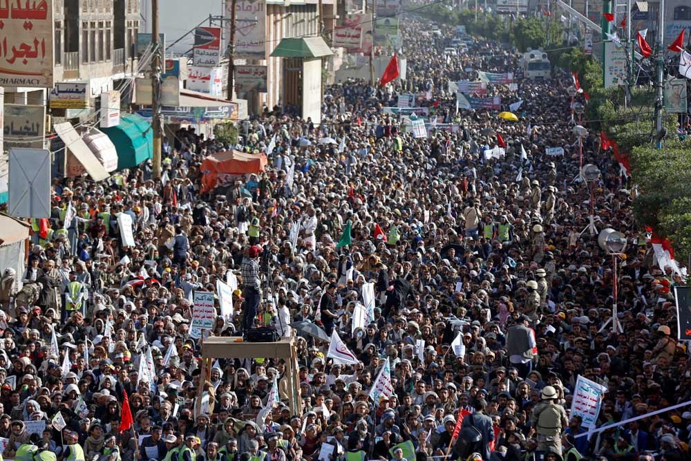Supporters of the Houthi movement demonstrate to mark the Ashura holy day, in Sanaa, Yemen. REUTERS