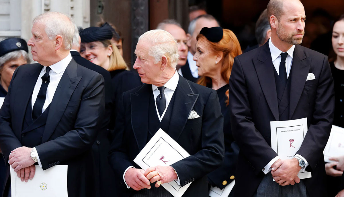 Royal family sends 'deliberate' message to public about Prince William, Andrew