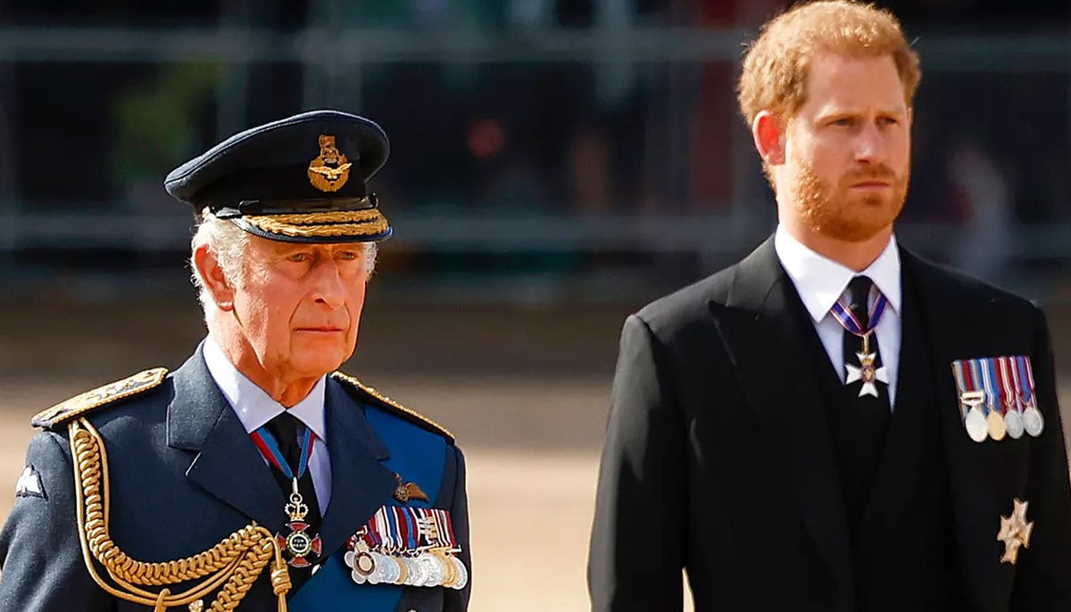 Prince Harry ‘secretly begging’ King Charles to take him back into royal family?