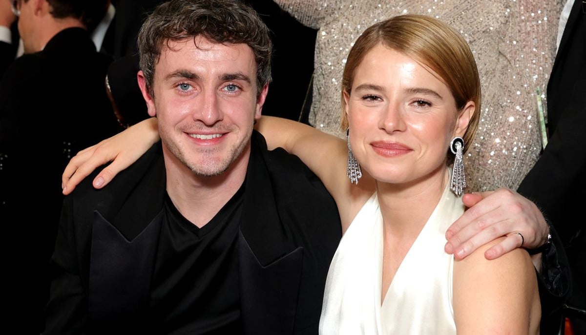 Jessie Buckley boldly declares love for costar Paul Mescal 