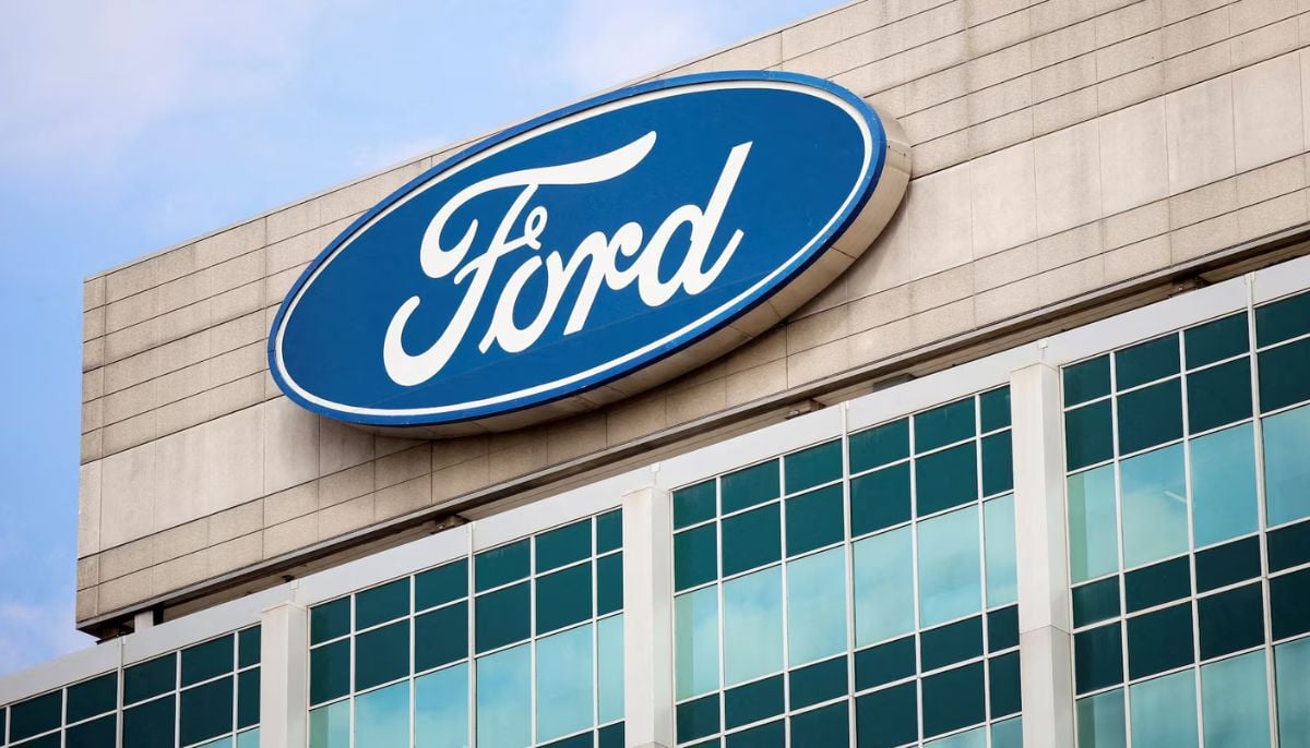 Ford to launch AI assistant in mobile app, bring it to vehicles by 2027