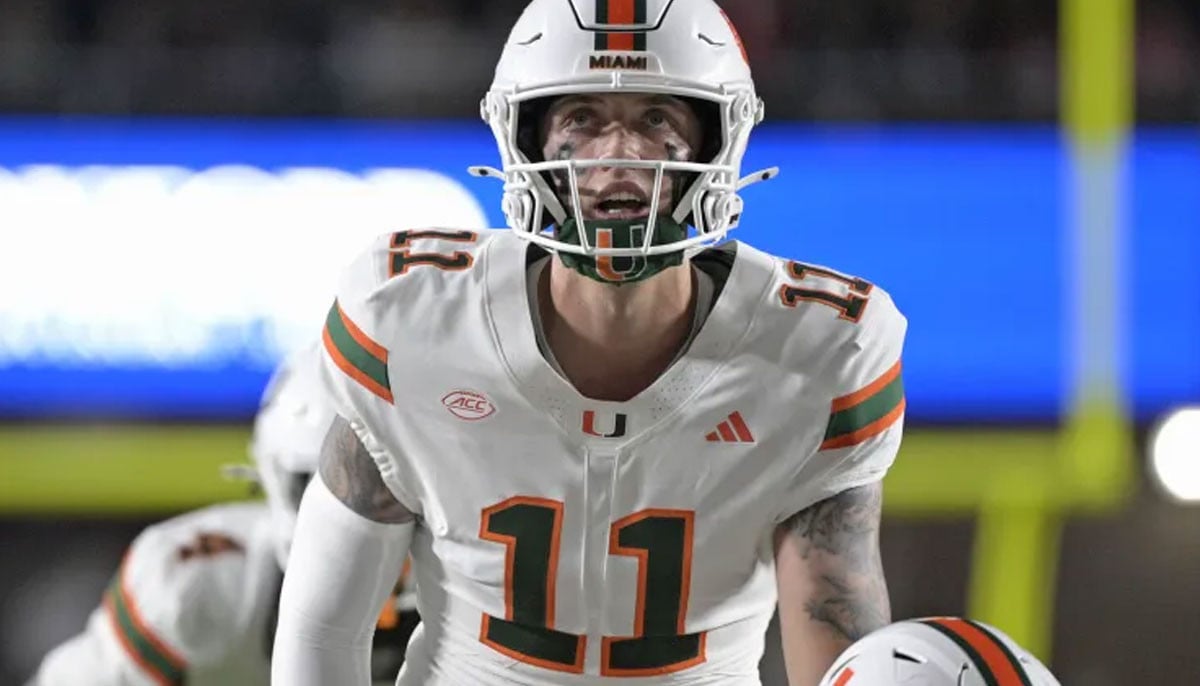 Why did Carson Beck leave Georgia for Miami?
