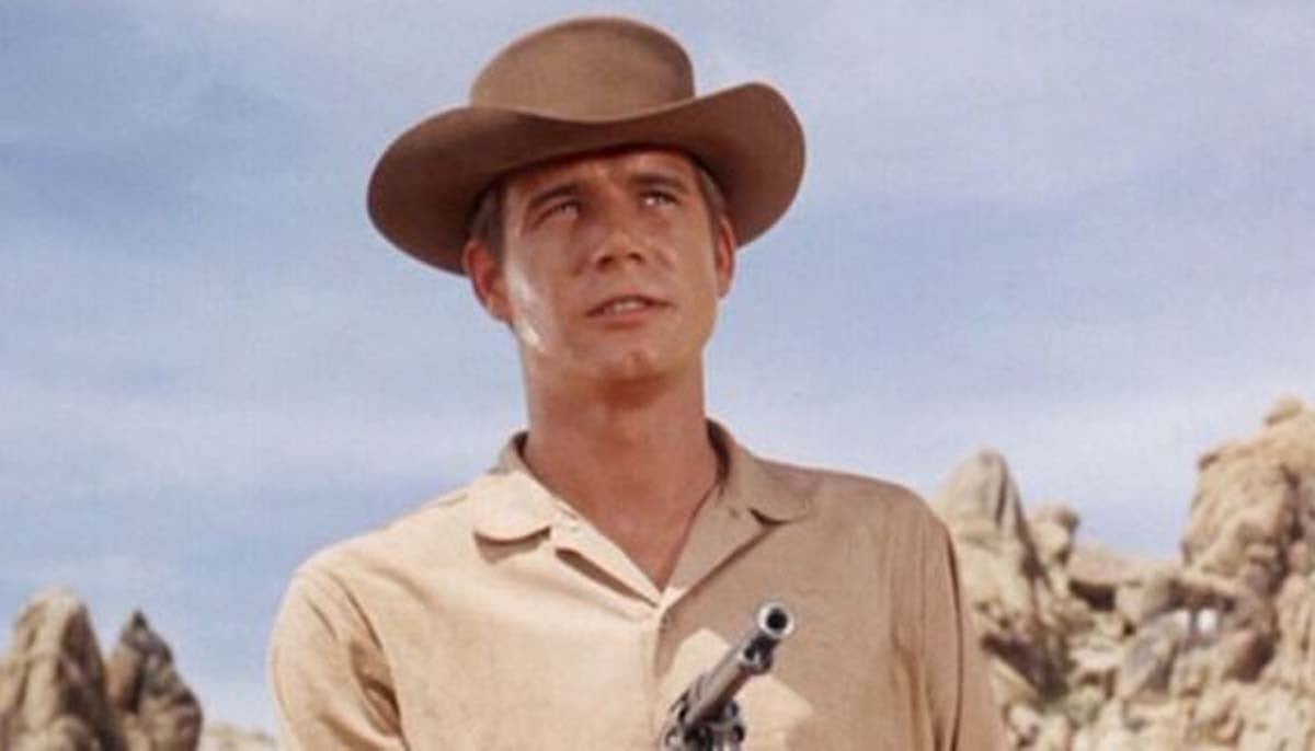 Roger Ewing, 'Gunsmoke' actor dies at 83