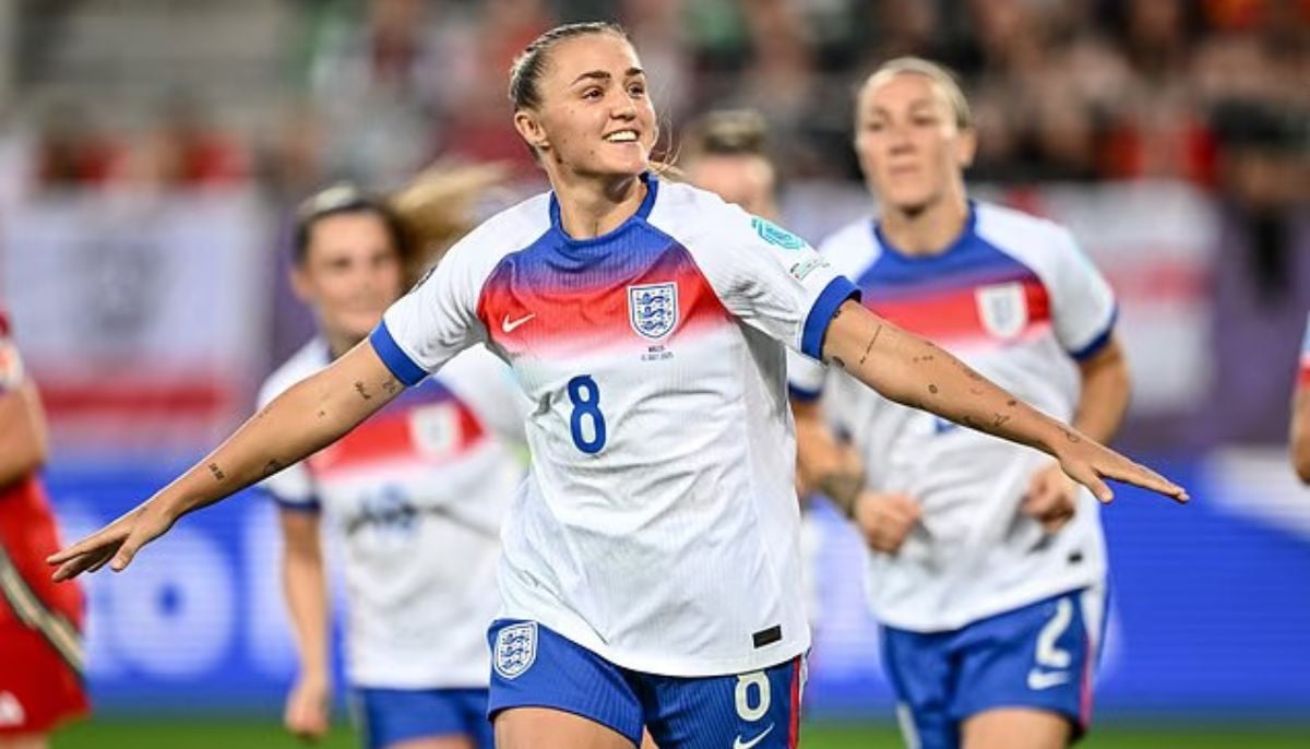 England midfielder Stanway to leave Bayern Munich this summer