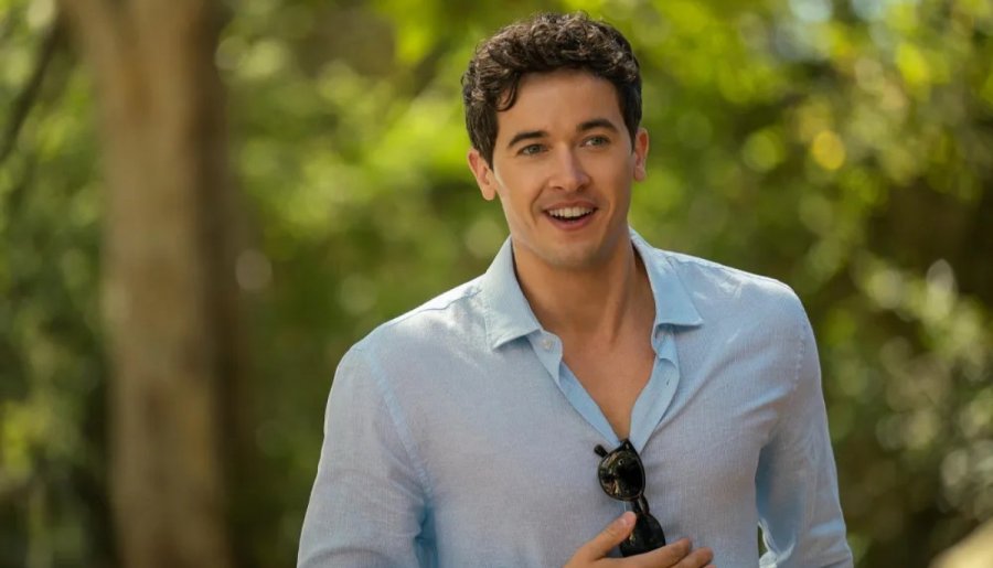 Tom Lead Tom Blyth based 'People We Meet on Vacation' role on THIS '80s romcom lead