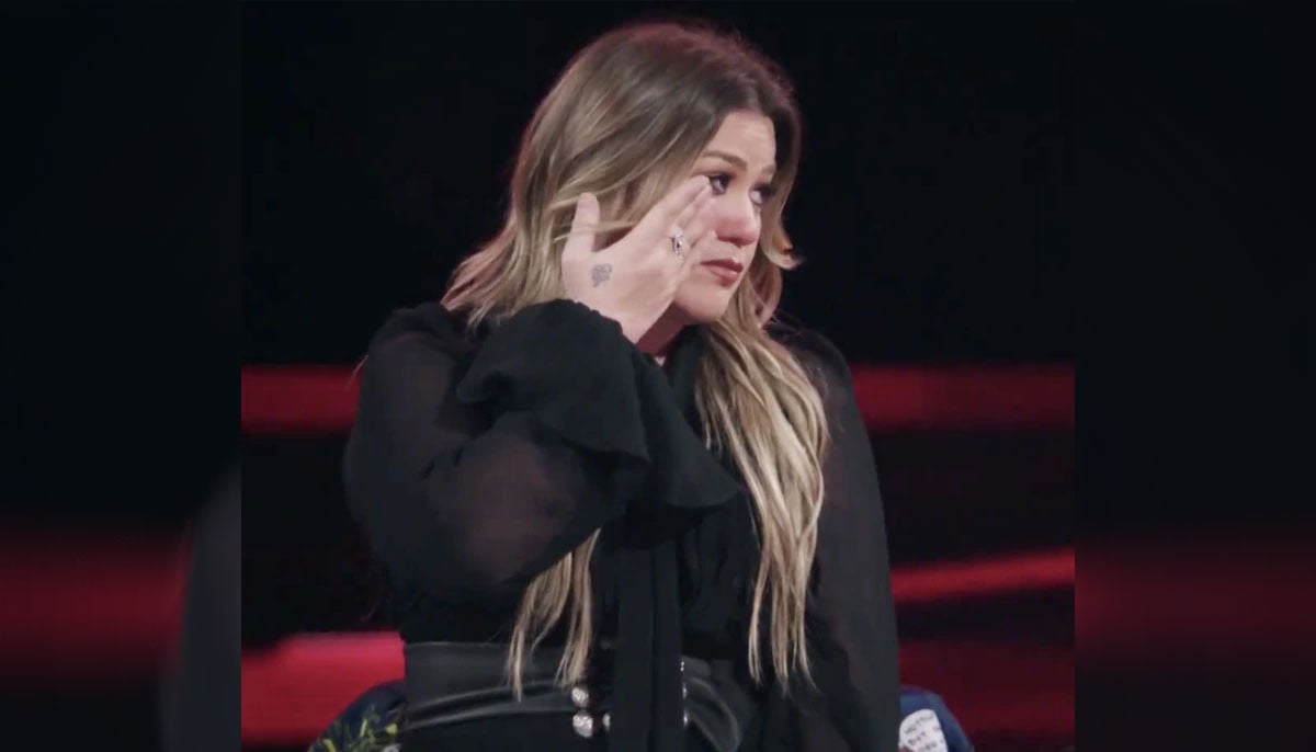 Kelly Clarkson weighs in on life without the father of her children