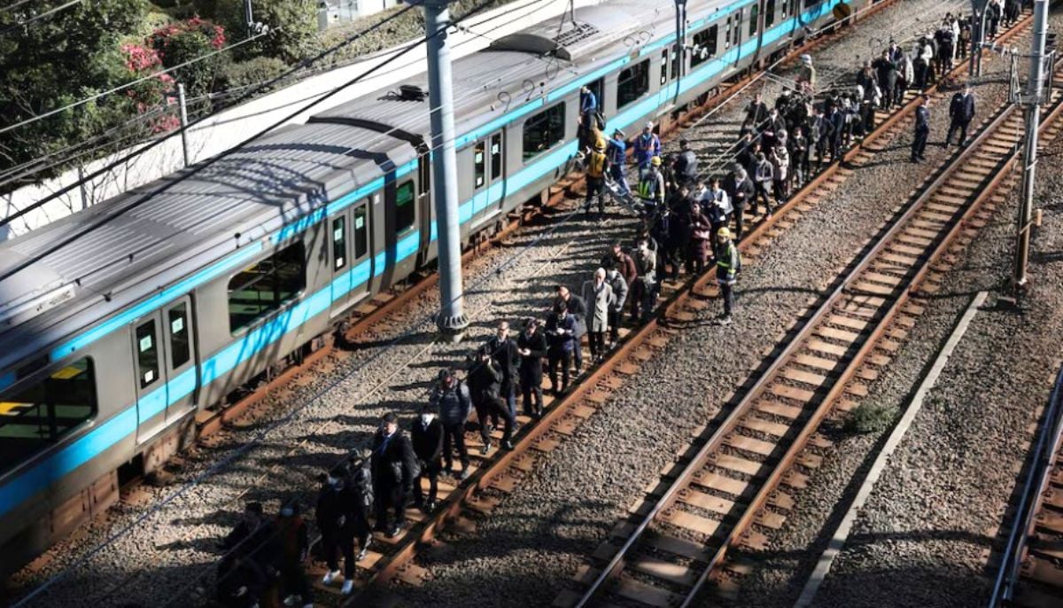 Fire causes power outage on Tokyo train lines, thousands stranded as ‘operations halted’
