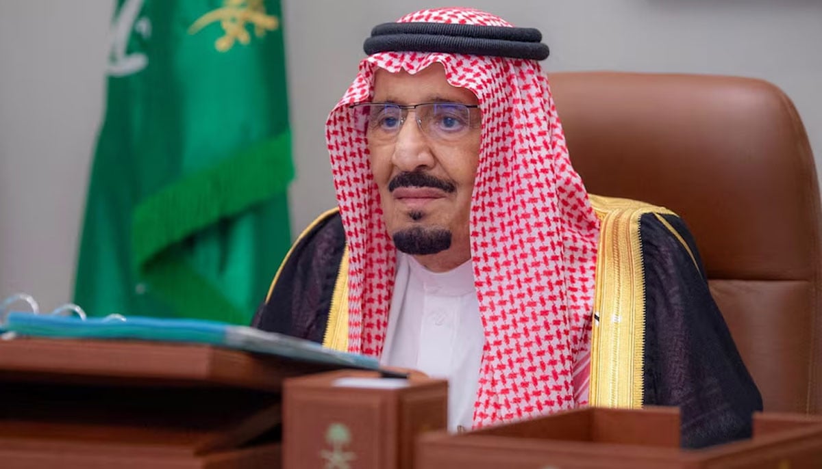 King Salman leaves hospital after 'reassuring' medical tests