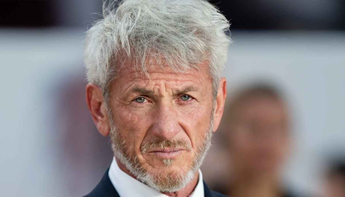 Is Sean Penn dating a guy?