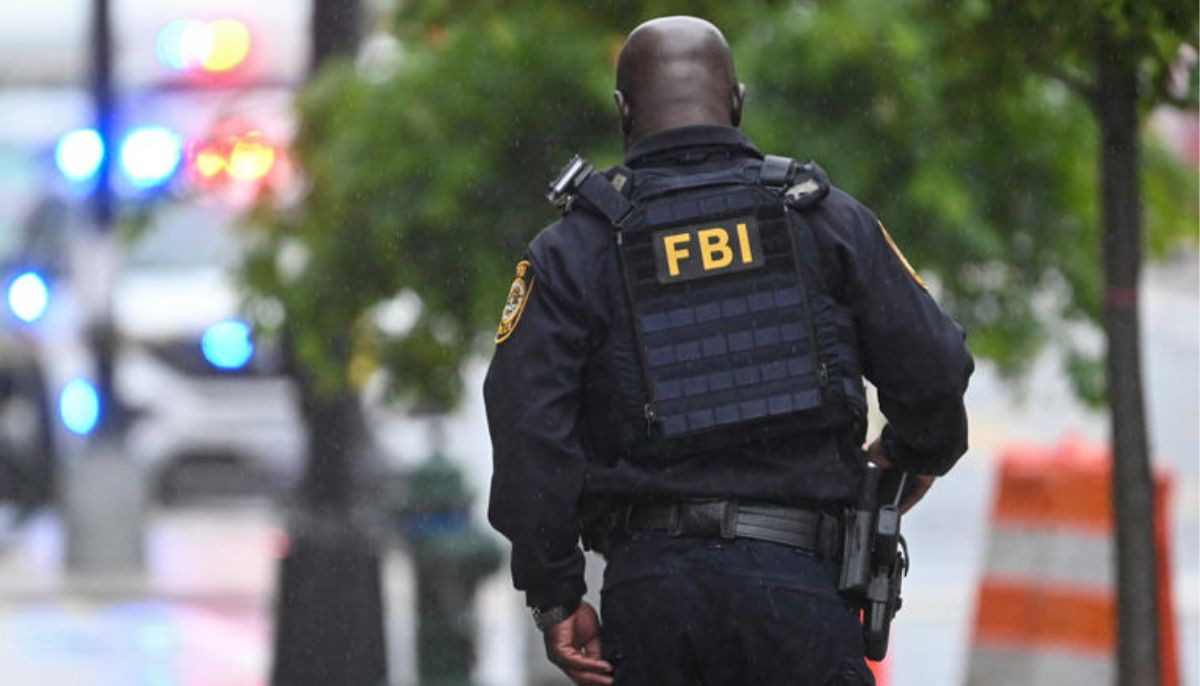 Kansas woman loses $255,000 in gold in FBI impersonation scam