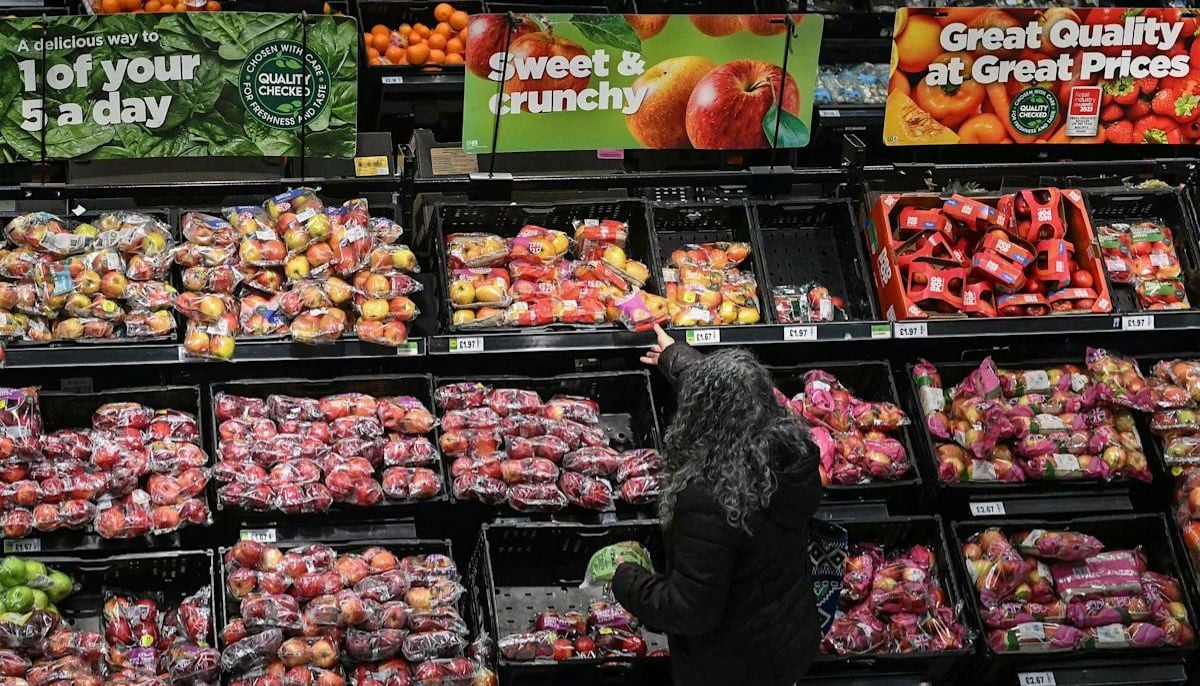 UK inflation unexpectedly rises to 3.4% in December, the first increase in five months