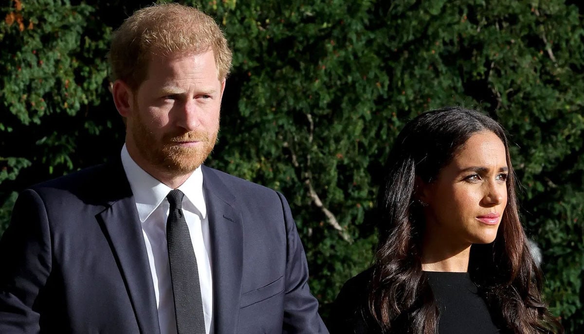 Prince Harry, Meghan Markle show awkward mismatch in viral video