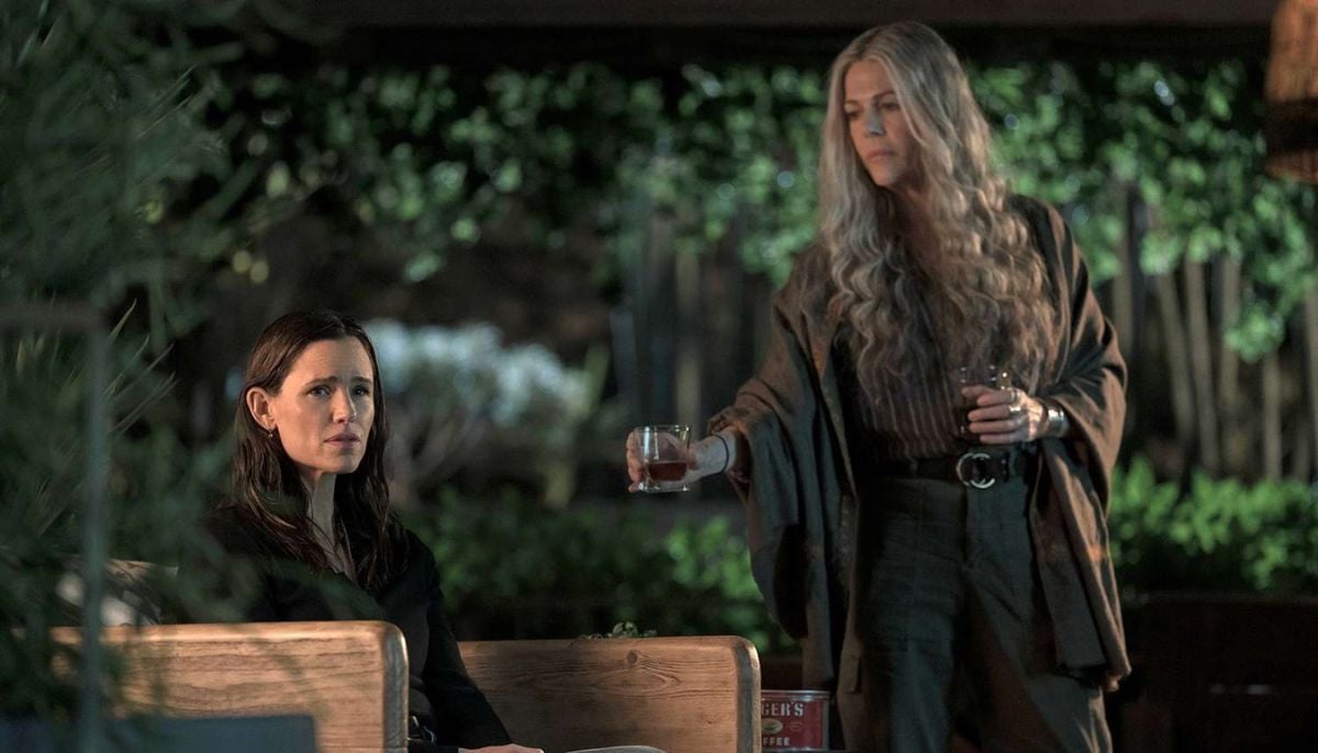 Jennifer Garner breaks silence on Rita Wilson's inclusion in 'The Last Thing He Told Me' 