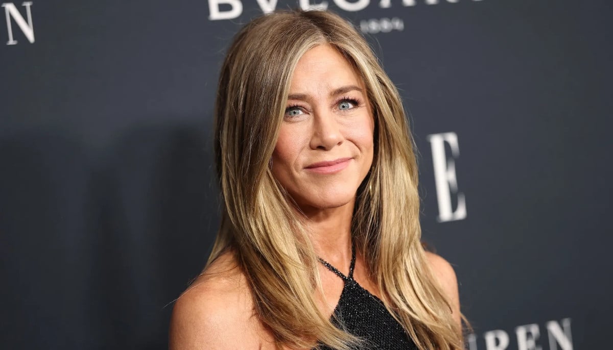 Jennifer Aniston all hearts for 'mature' Jim Curtis as romance nears anniversary