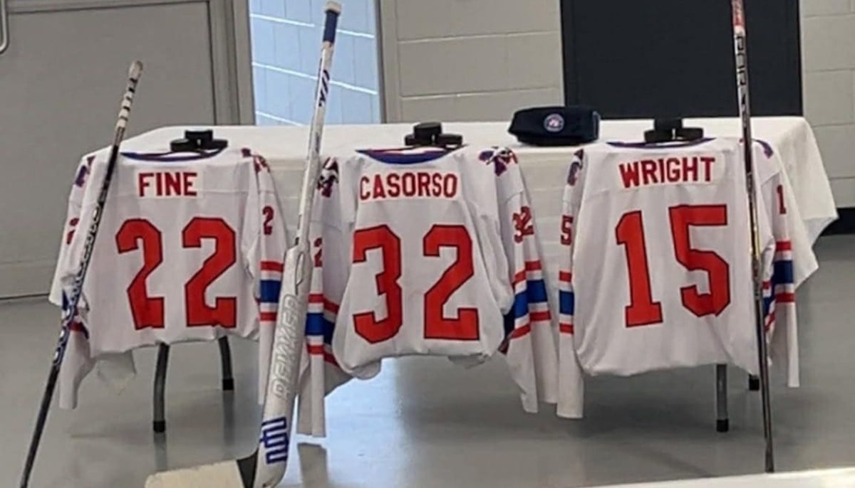 Southern Alberta Mustangs mourn players killed on way to practice