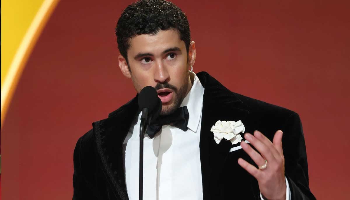 Bad Bunny engaged? Ring on rapper's finger sparks buzz