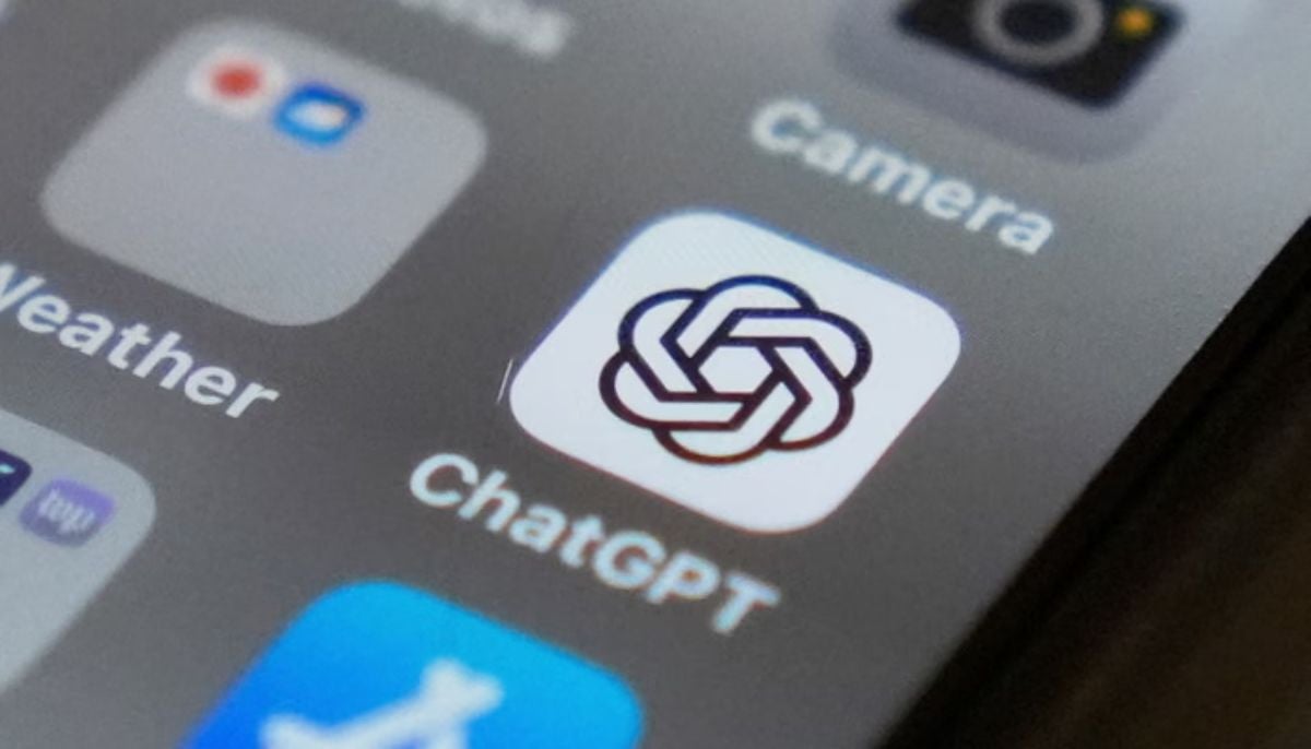 Switching from ChatGPT? Google may let you import your chats into Gemini