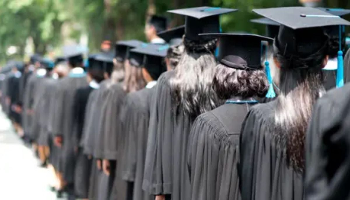 Teacher charged in ex-student romance hours after graduation