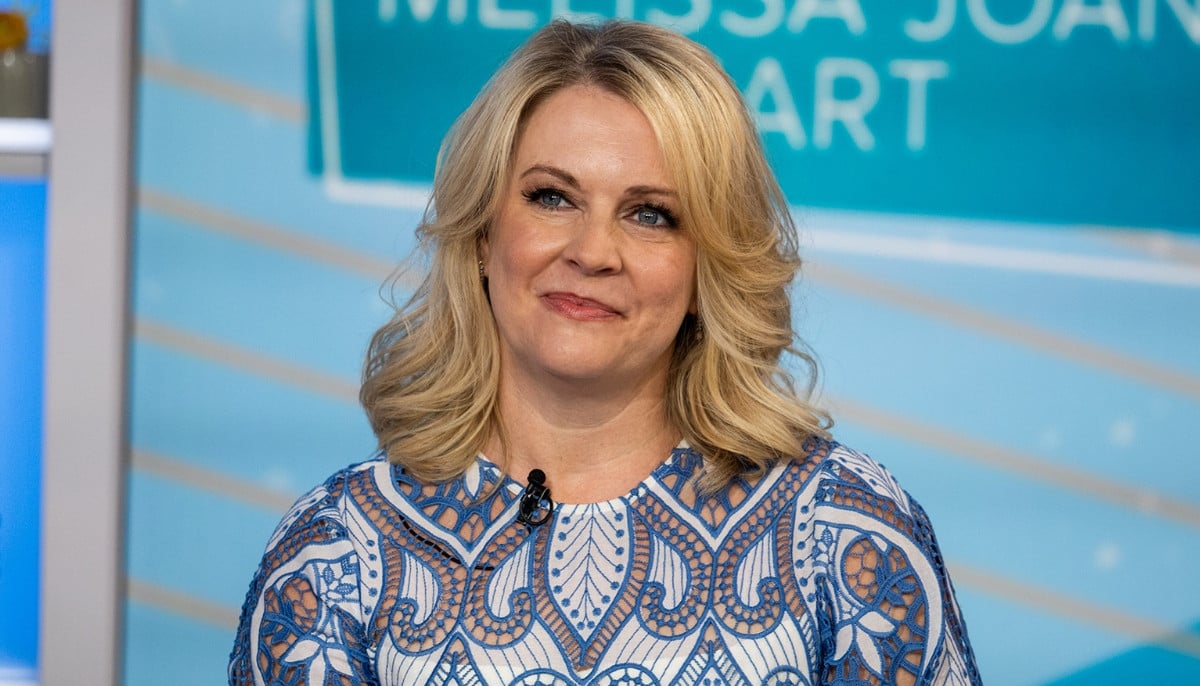 Melissa Joan Hart reflects on social challenges as a child actor
