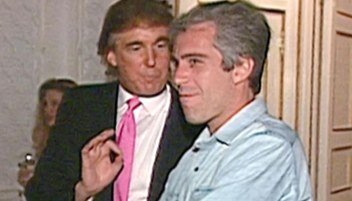 Trump reached out to police chief investigating Epstein in 2006, records show