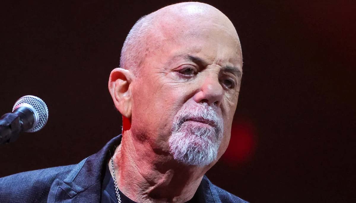 Billy Joel leaves loved ones worried with his 'dangerous' comeback