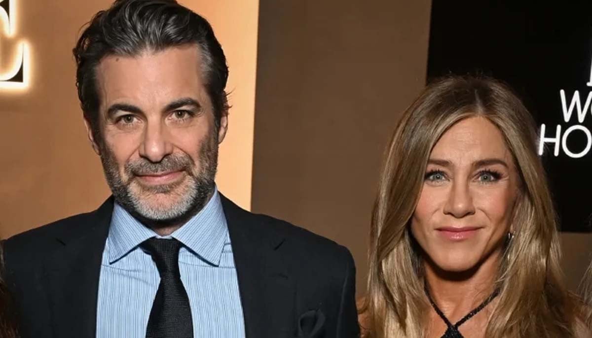 Jennifer Aniston receives public love note from Jim Curtis on 57th birthday