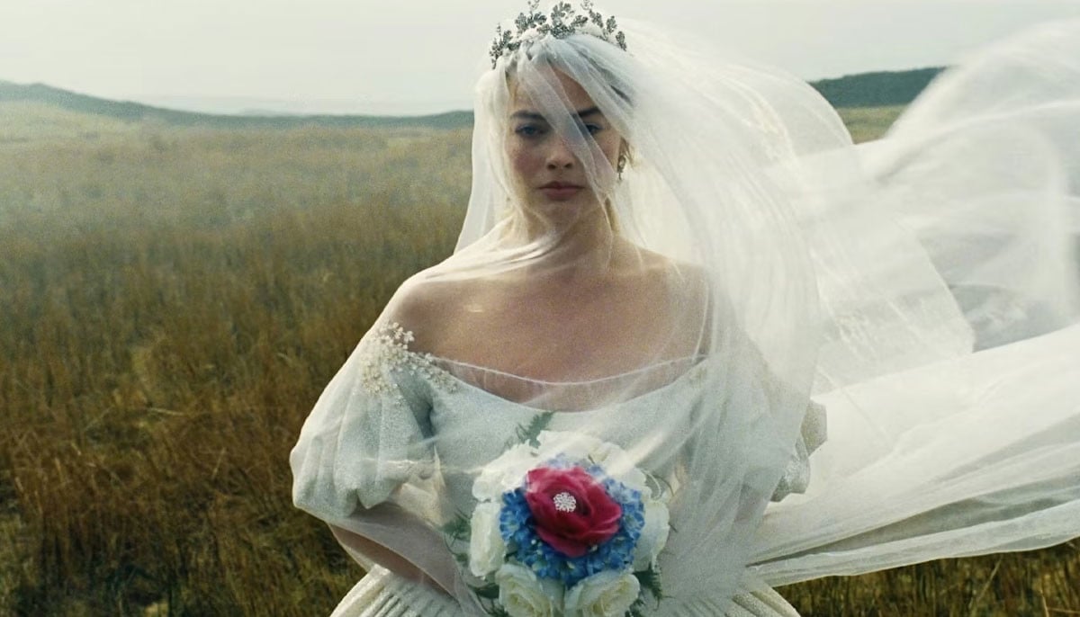Margot Robbie gushes over 'Wuthering Heights' director: 'I'd follow her anywhere'   