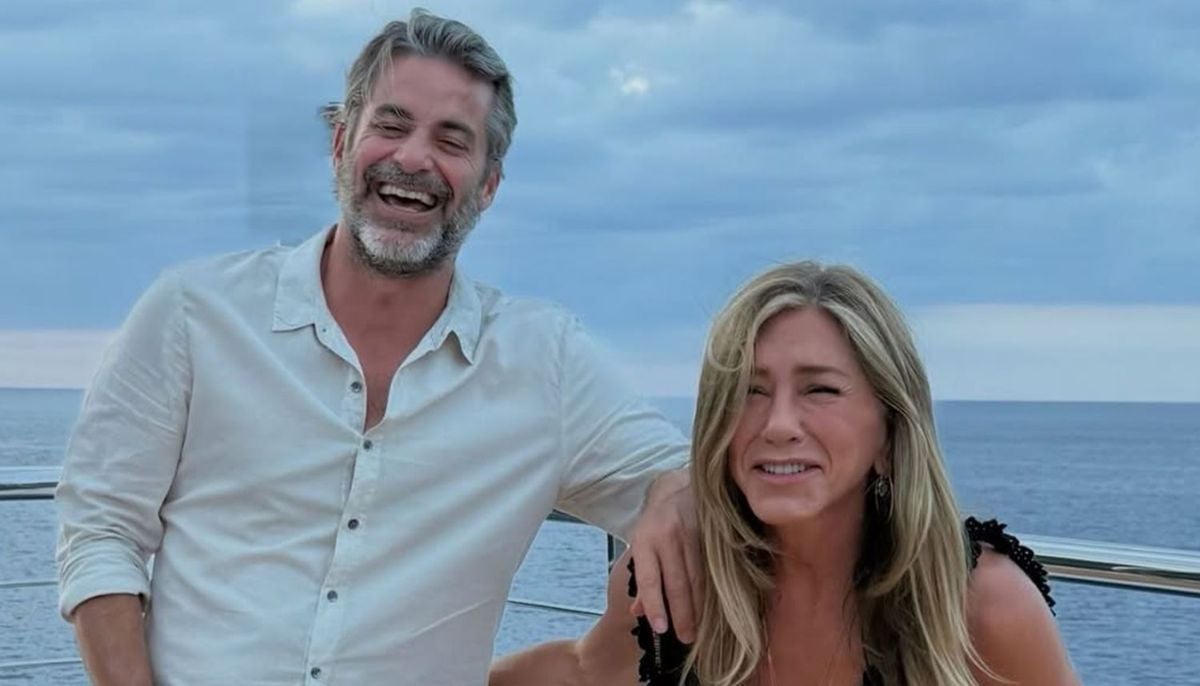 Jennifer Aniston agrees to 'experience motherhood' after marrying Jim Curtis