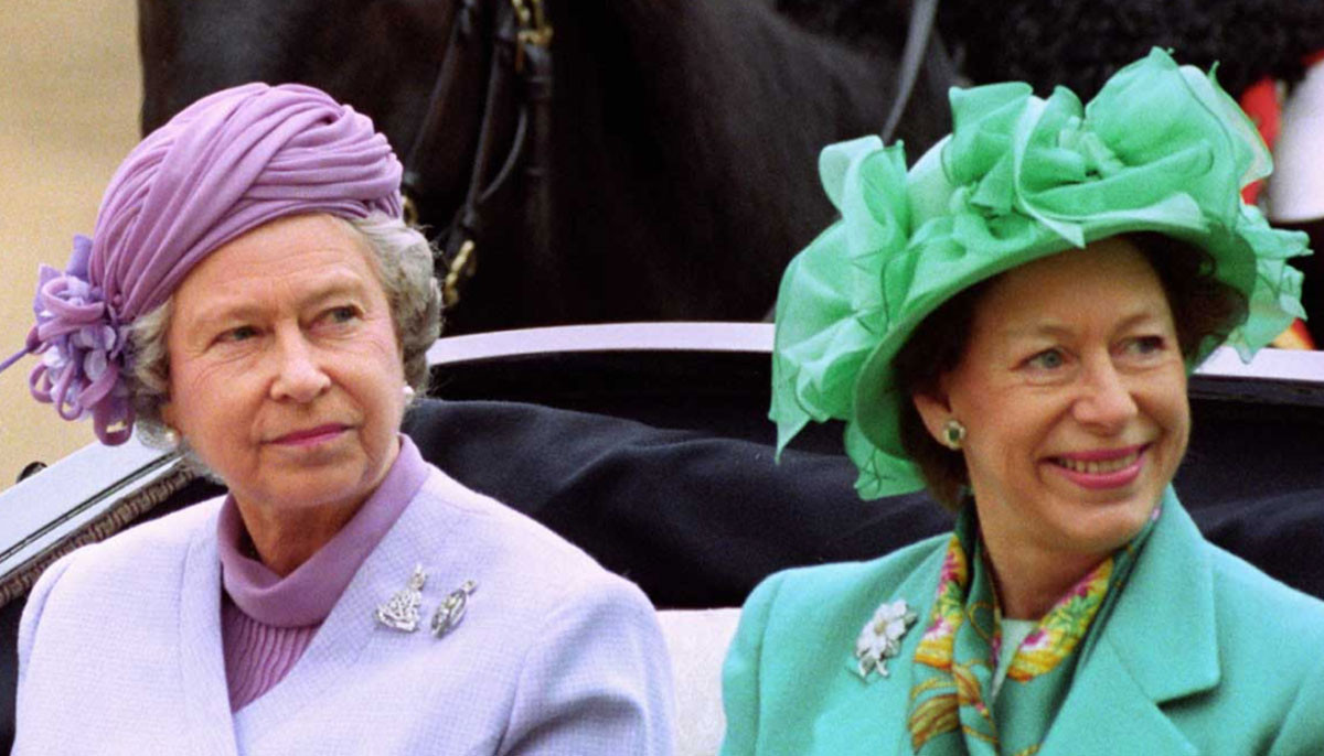 Queen Elizabeth, Princess Margaret letters show early divide in royal family   
