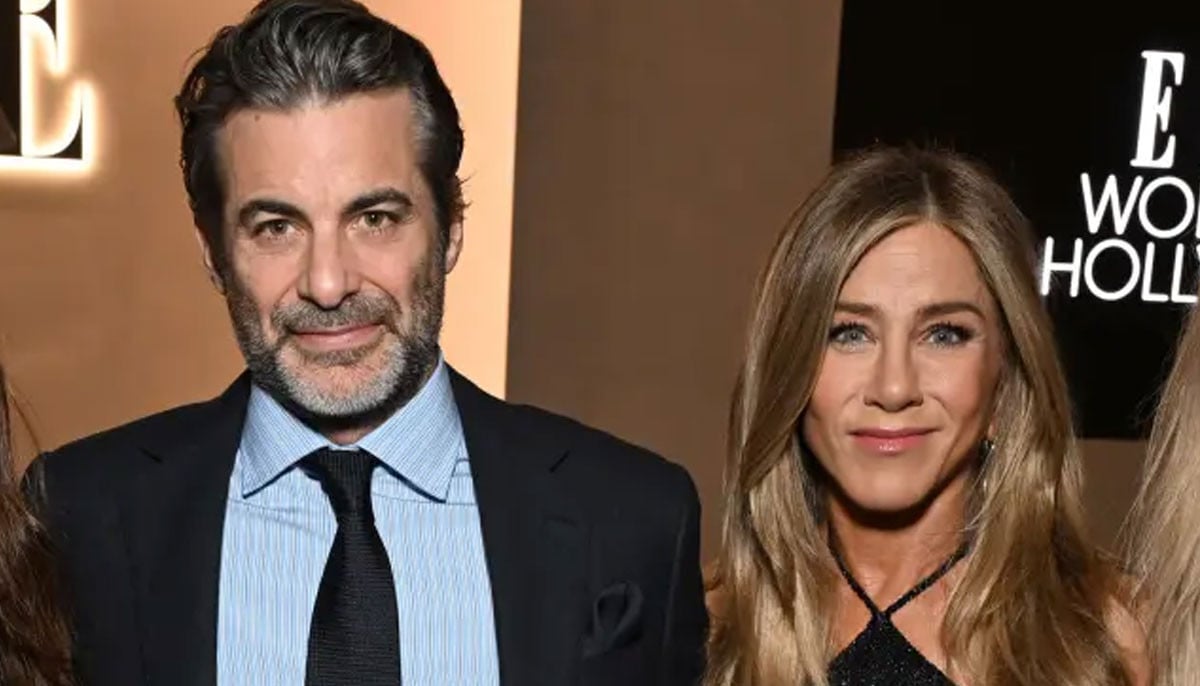 Jennifer Aniston and Jim Curtis share how they handle relationship conflicts