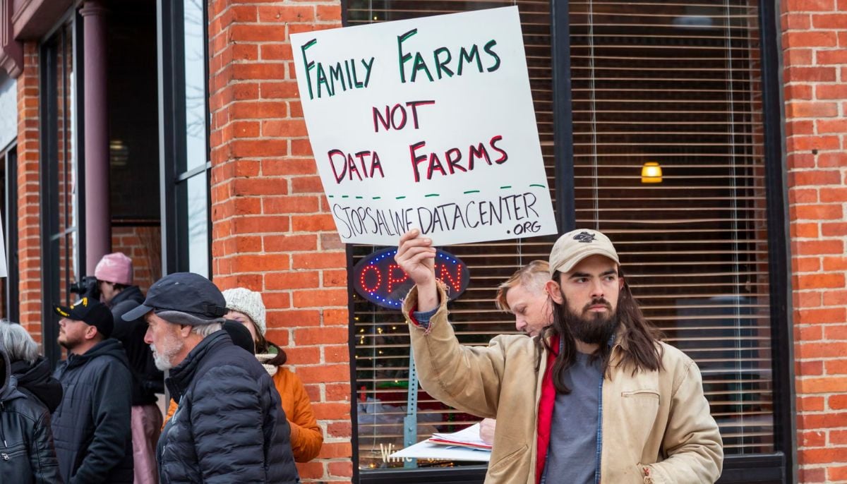 Farmers turn down millions as AI data centres target rural land