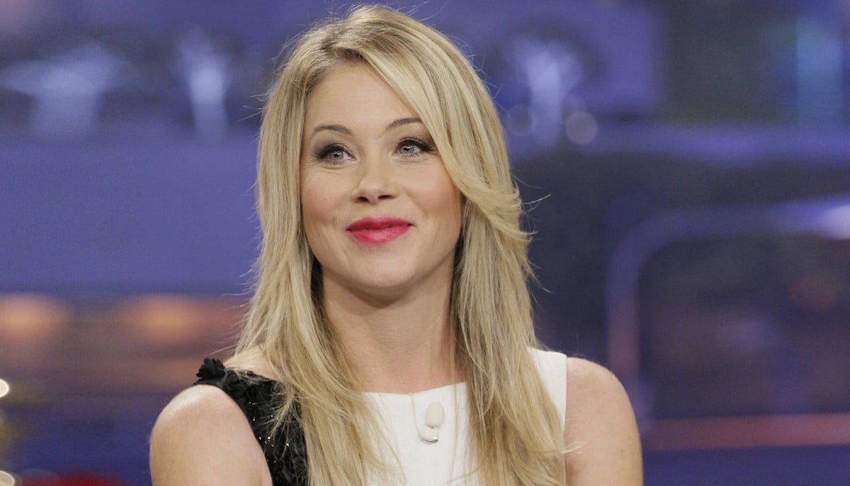 Christina Applegate struggles to leave bed amid multiple sclerosis battle