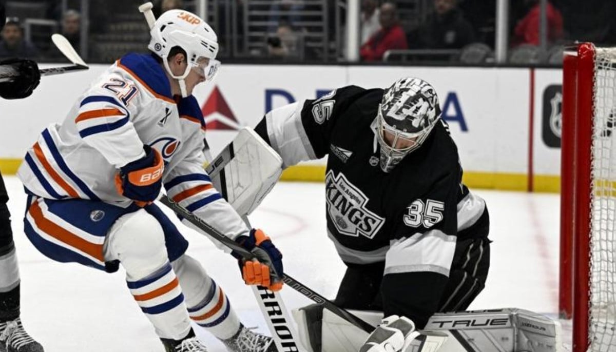 Oilers vs Kings: Darcy Kuemper pulled after allowing four goals in second period
