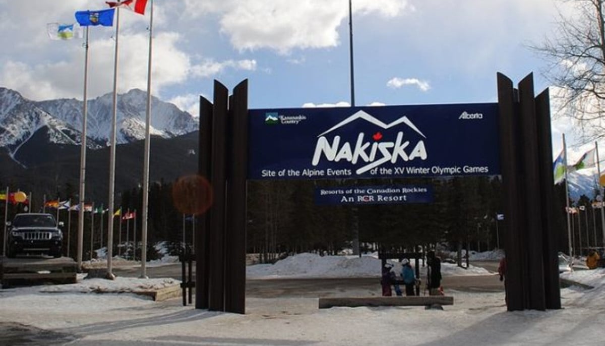 Nakiska Ski Area avalanche leaves youth unresponsive, second skier escapes unhurt