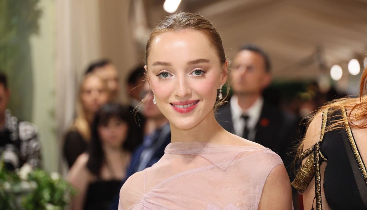 'Bridgerton' star Phoebe Dynevor revealed her most hated trait 