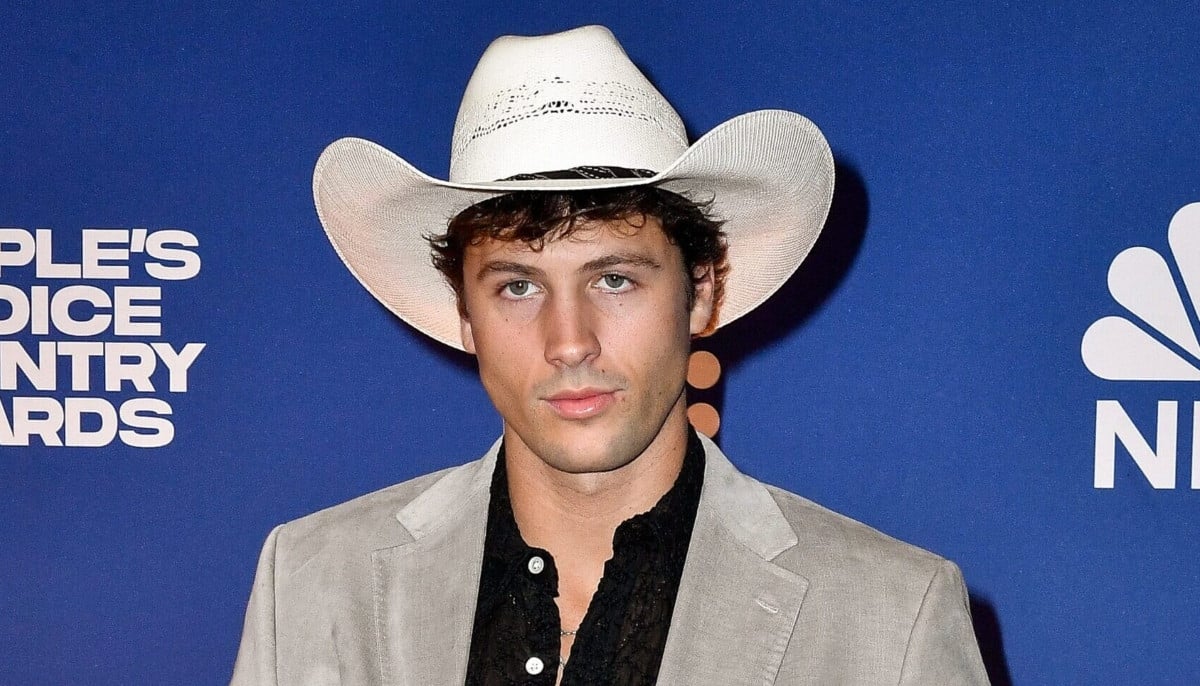 Rob Rausch reveals rare reason for disclosing his relationship status on air