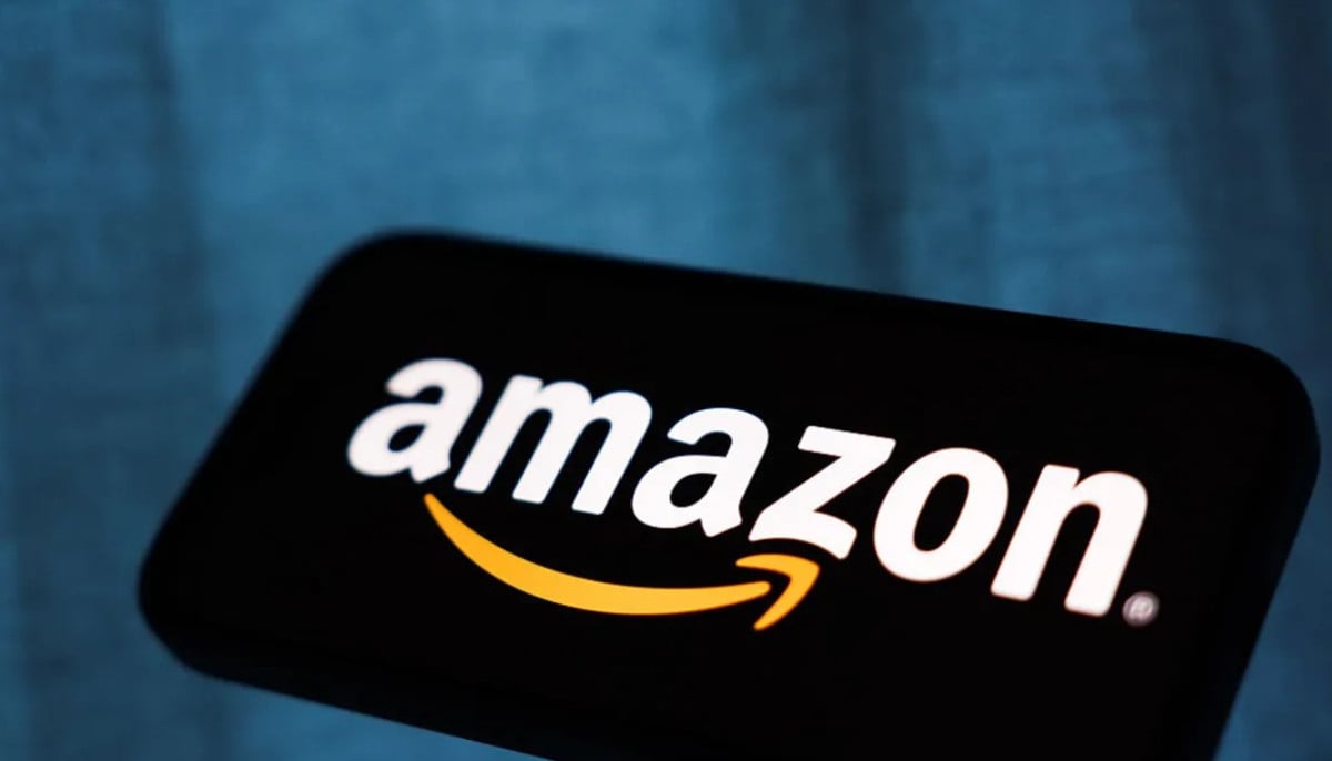 Amazon outages temporarily disrupt orders and accounts for thousands of users