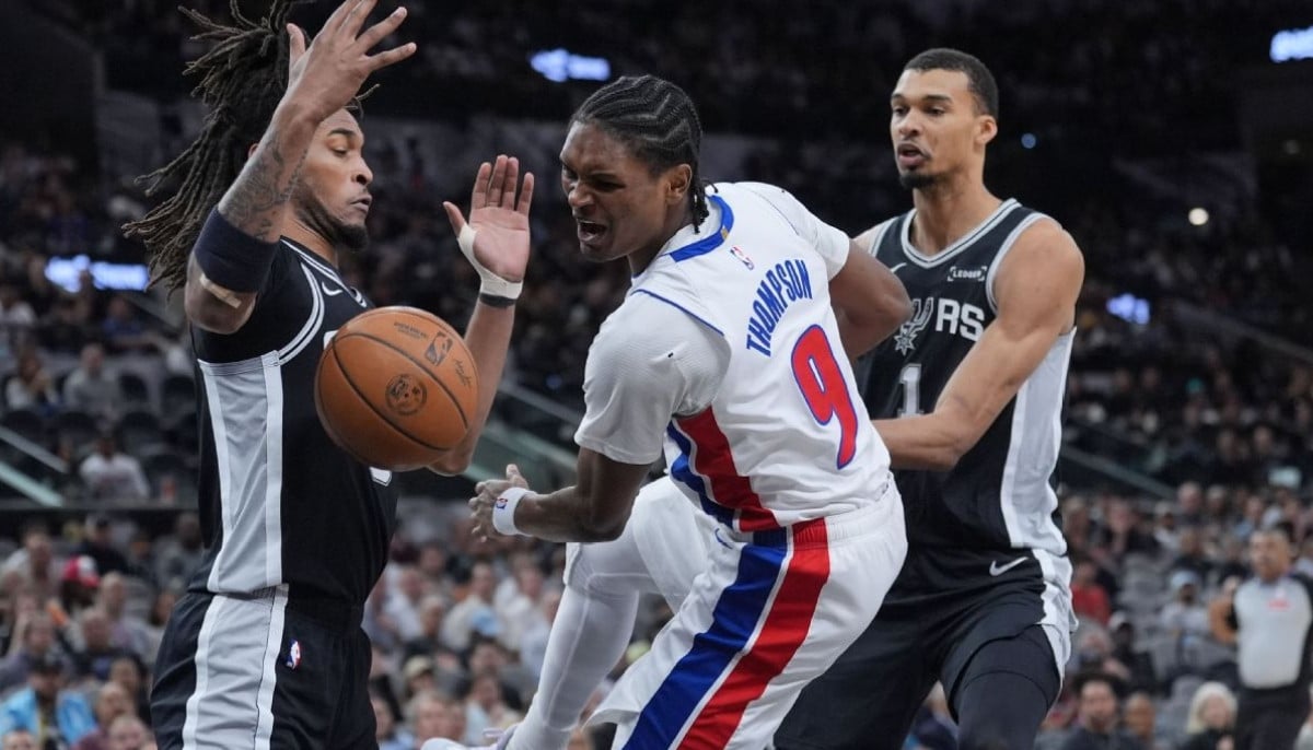 Ausar Thompson exits Pistons vs Spurs game early after suffering right ankle sprain