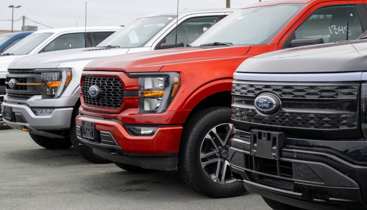Ford recalls vehicles in Canada after safety concerns over trailer lights and wiper motors