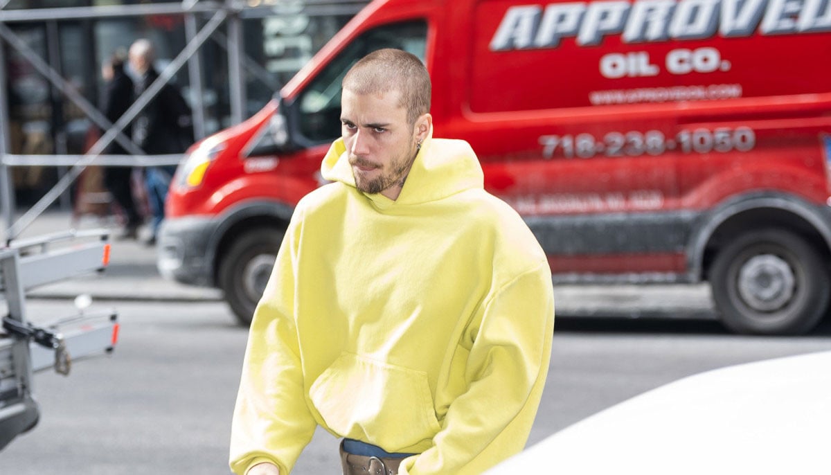 Justin Bieber erupts in anger over paparazzi, springs into action  